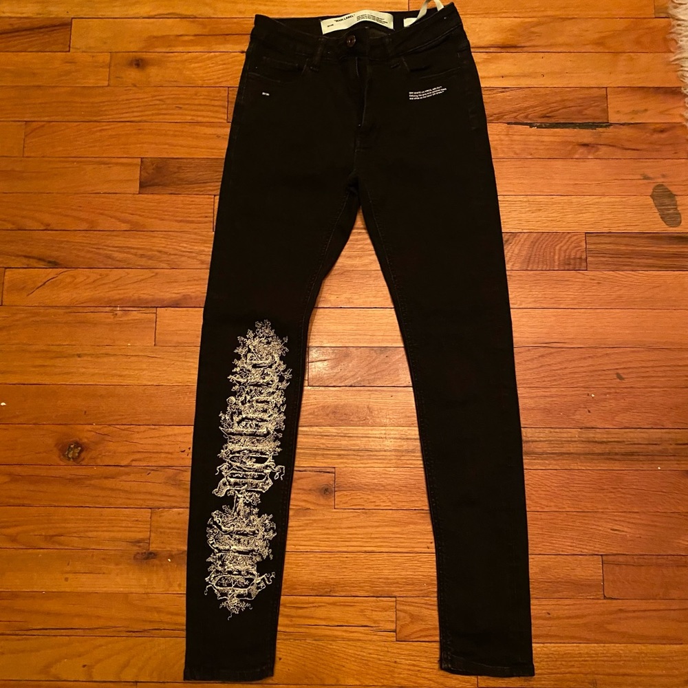 Off-White Jeans!!